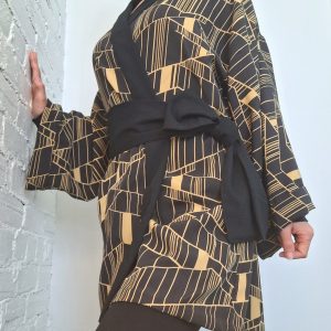 Kimono Jacket (Short Robe) made with Japanese Vintage Kimono Fabric Antique Kimono Gown Retro Black Relaxing upcycling home gown beach wear