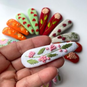Hand Embroidered Floral Linen Hair Clip – Handmade in Canada