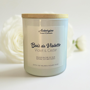 Violet & Cedar Soy Candle / Bougie Cèdre & Violette, 227 g.