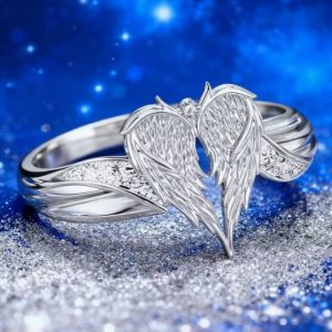 Angel Wing Ring in 925 Sterling Silver with Micro-Set Moissanite