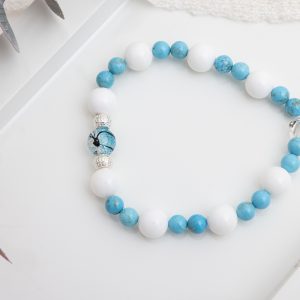 Coastal-Inspired Blue Magnesite & Pearl Bracelet with Turquoise Crackled Glass