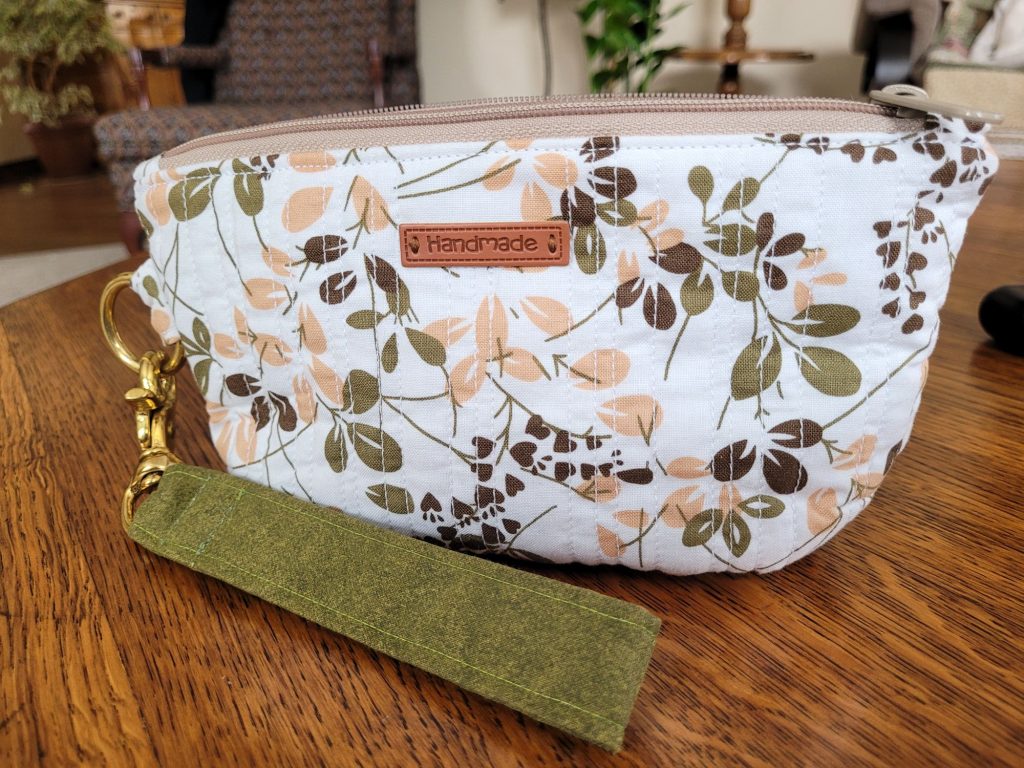 quilted wrist wallet